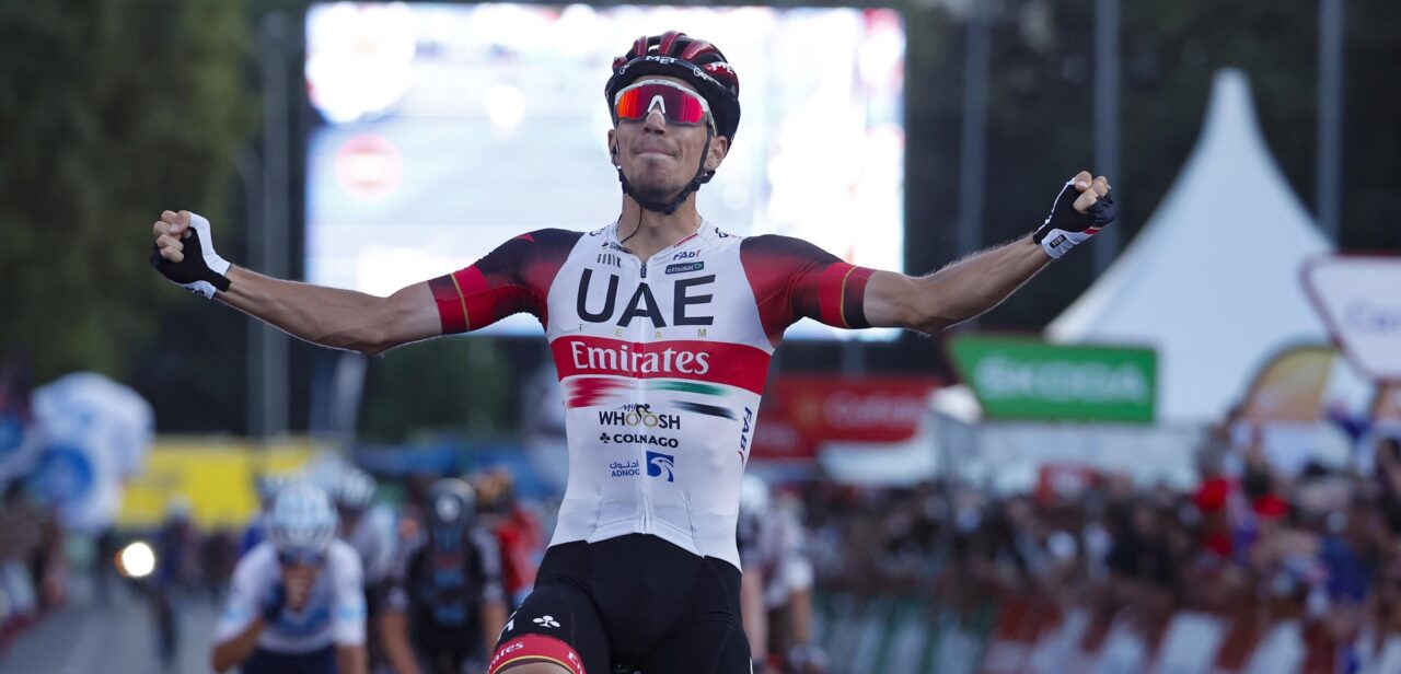 Ivo Oliveira brengt UAE tweede zege op rij en wint bergrit in Giro d’Abruzzo