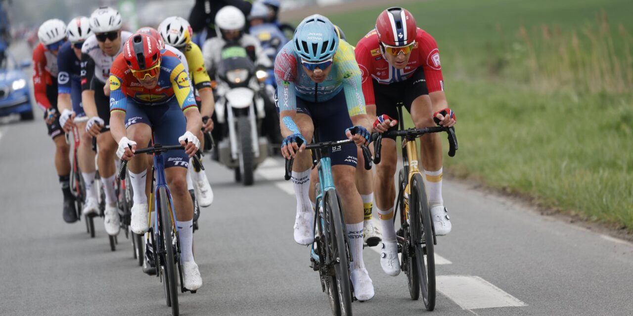 Mike Teunissen zat even in ‘vuurlinie’ tijdens Parijs-Roubaix: “Tegenwoordig niet gemakkelijk meer”