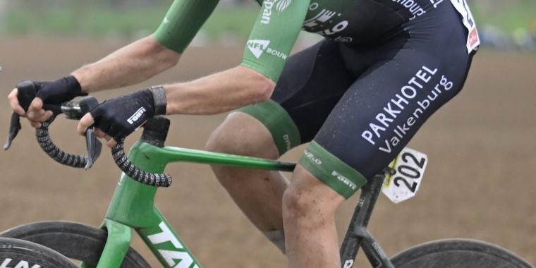 Parkhotel Valkenburg grijpt net naast zege in Britse gravelkoers Rutland-Melton CiCLE Classic