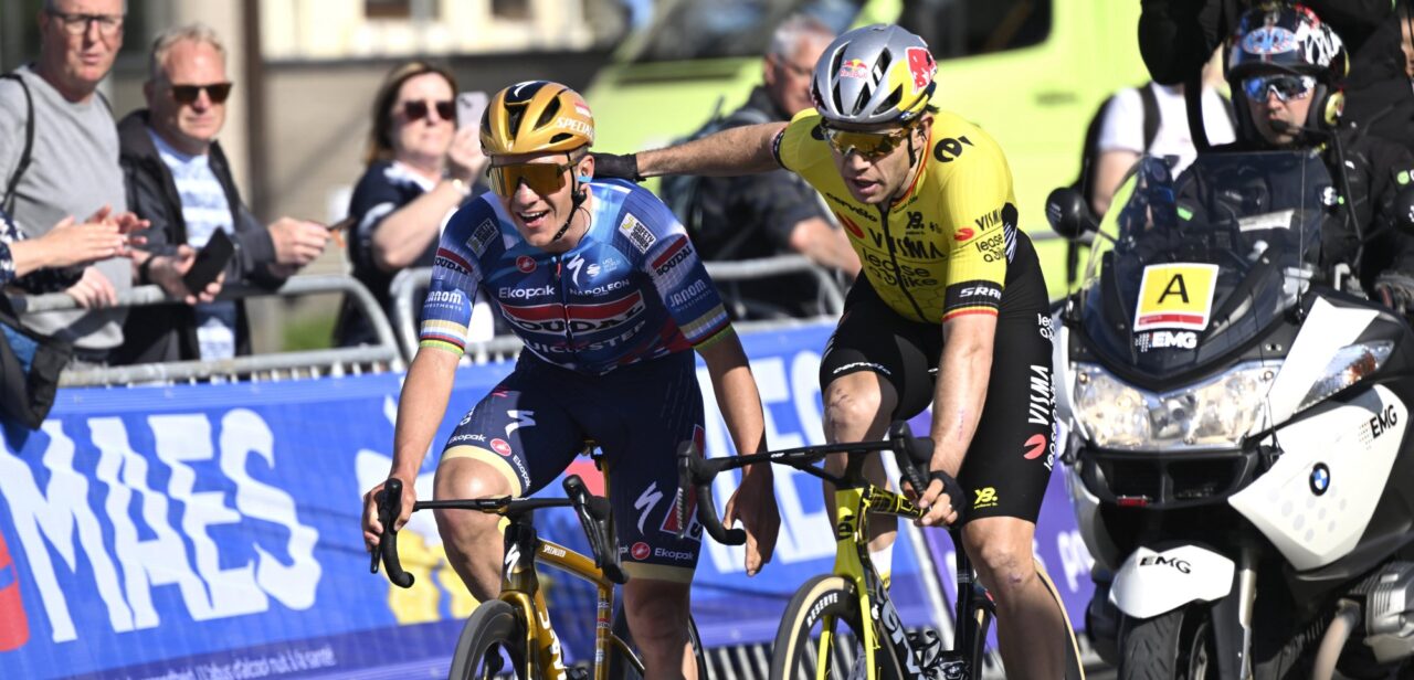 Kostte zijn lengte Wout van Aert de zege in Brabantse Pijl? “Hij kon nooit profiteren”