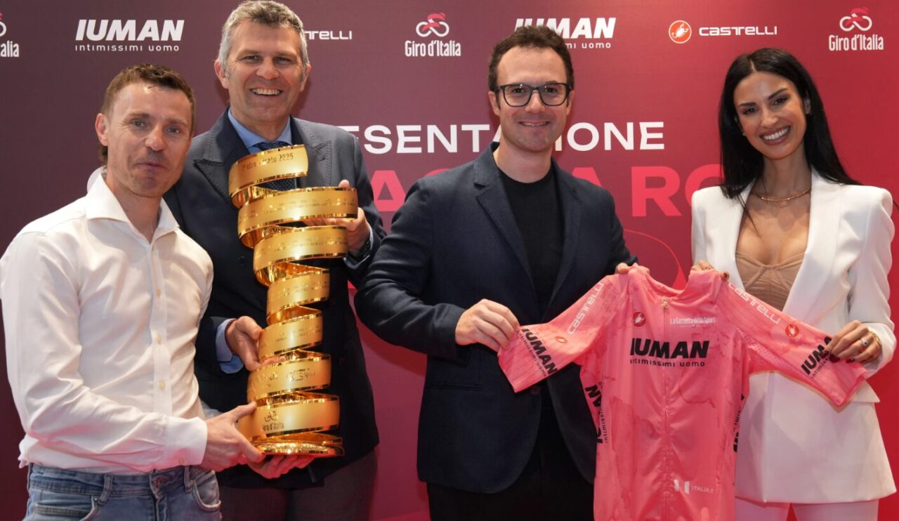 Zo ziet de nieuwe roze trui eruit in de aanstaande Giro dItalia