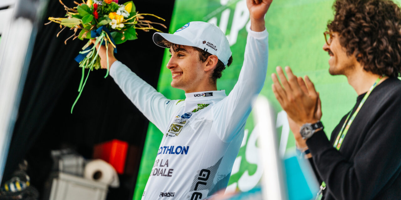 Nog maar 18 jaar, maar Paul Seixas heeft eerste podium tussen de grote namen al beet