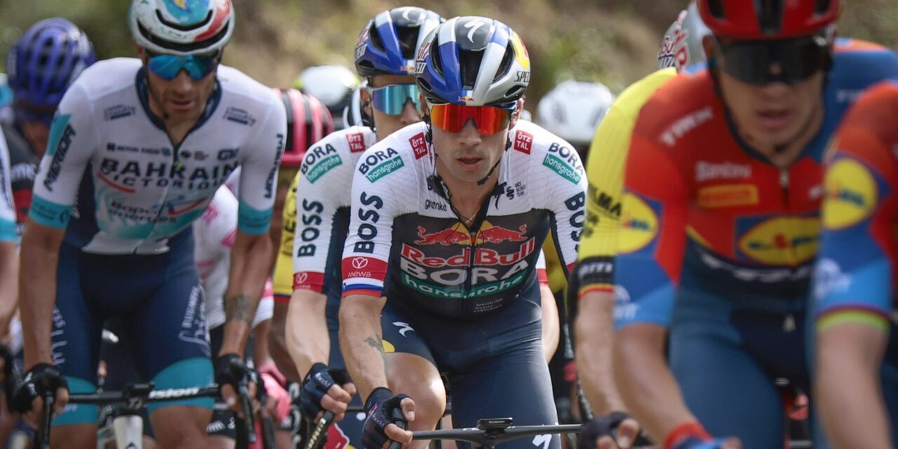 Giro 2025: UAE Emirates maakt indruk, maar Johan Bruyneel verwacht in slotweek veel van concurrent