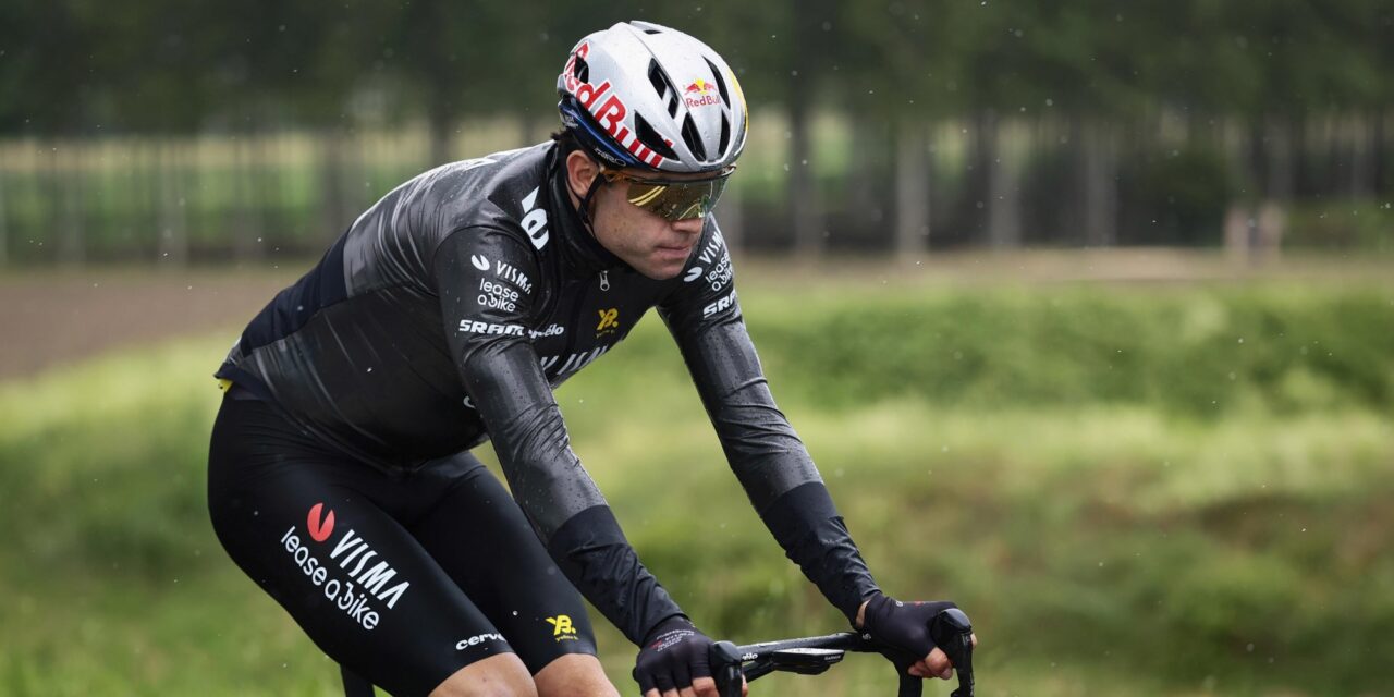 Wout van Aert rijdt alleen BK op de weg tussen Giro d’Italia en Tour de France