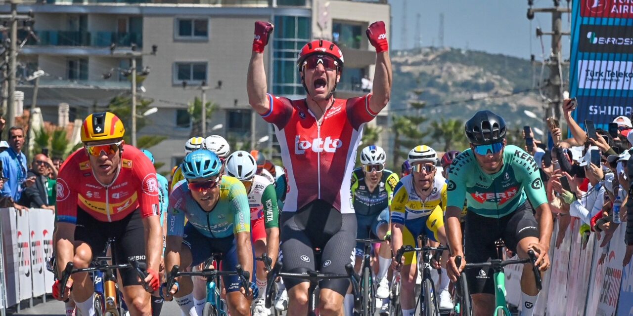 Eindelijk raak: Elia Viviani snelt in Ronde van Turkije naar eerste zege in tenue van Lotto