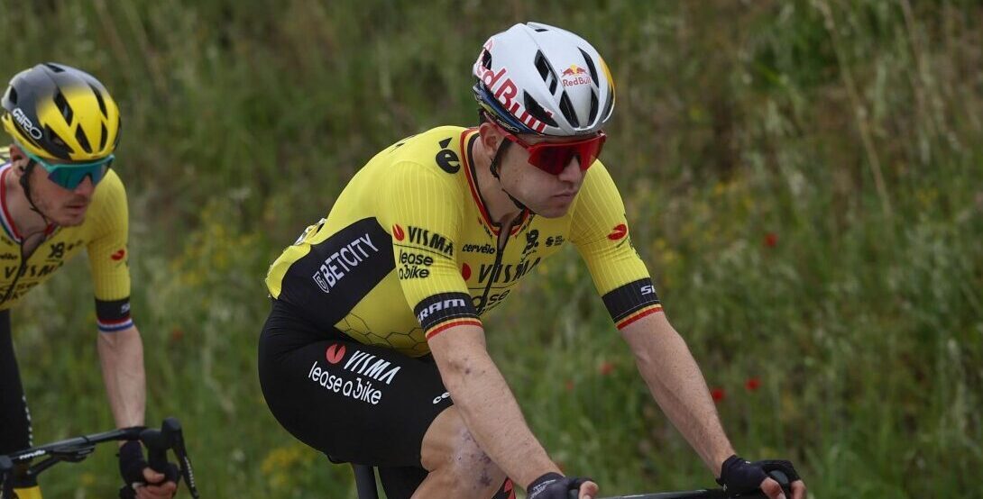 Wout van Aert reageert op insinuaties: “Zou heel dom zijn om zomaar te zeggen dat ik ziek was”