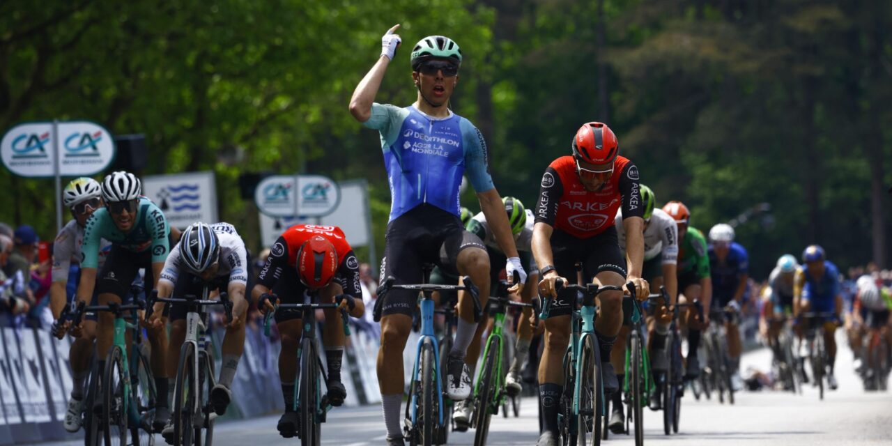 Benoît Cosnefroy beste puncher op beroemde slothelling Grand Prix du Morbihan