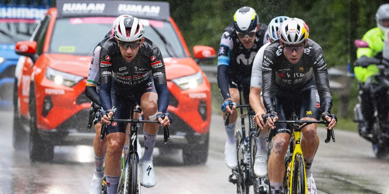 Wout van Aert trekt conclusie na etappe in dienst van Simon Yates: “Dat is duidelijk geworden”
