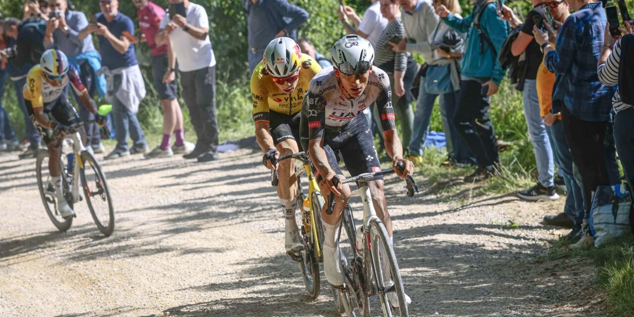 Giro 2025: Dit zijn de verschillen na de gravelrit – Del Toro nieuwe leider, Roglic grootste verliezer