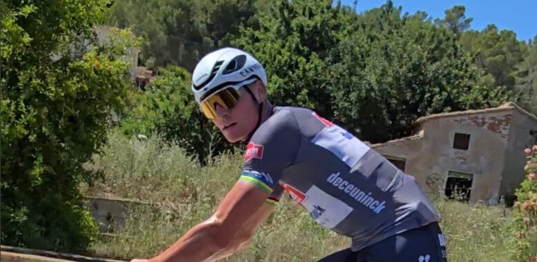 Alsof er niets aan de hand is: Mathieu van der Poel traint in Spanje zonder polsbrace