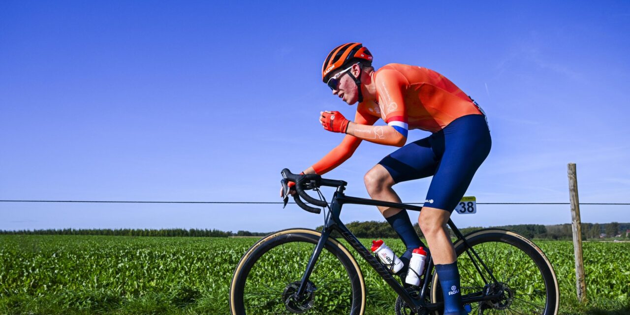 Nederlandse junioren succesvol in Vredeskoers: Schoonvelde boekt sprintzege, Mouris tweede in tijdrit