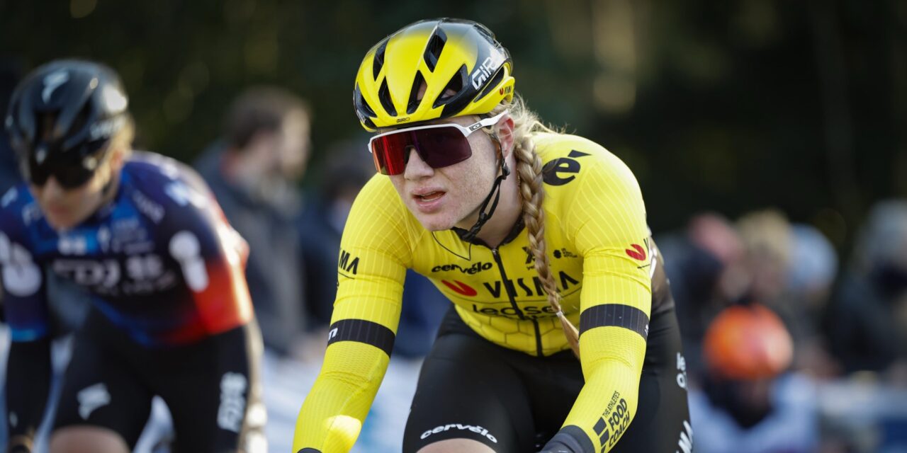 Talentvolle Nienke Veenhoven blijft tot eind 2028 bij Visma | Lease a Bike