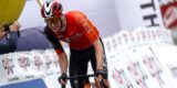 Giro 2025: Thymen Arensman verliest tijd en valt uit top-10