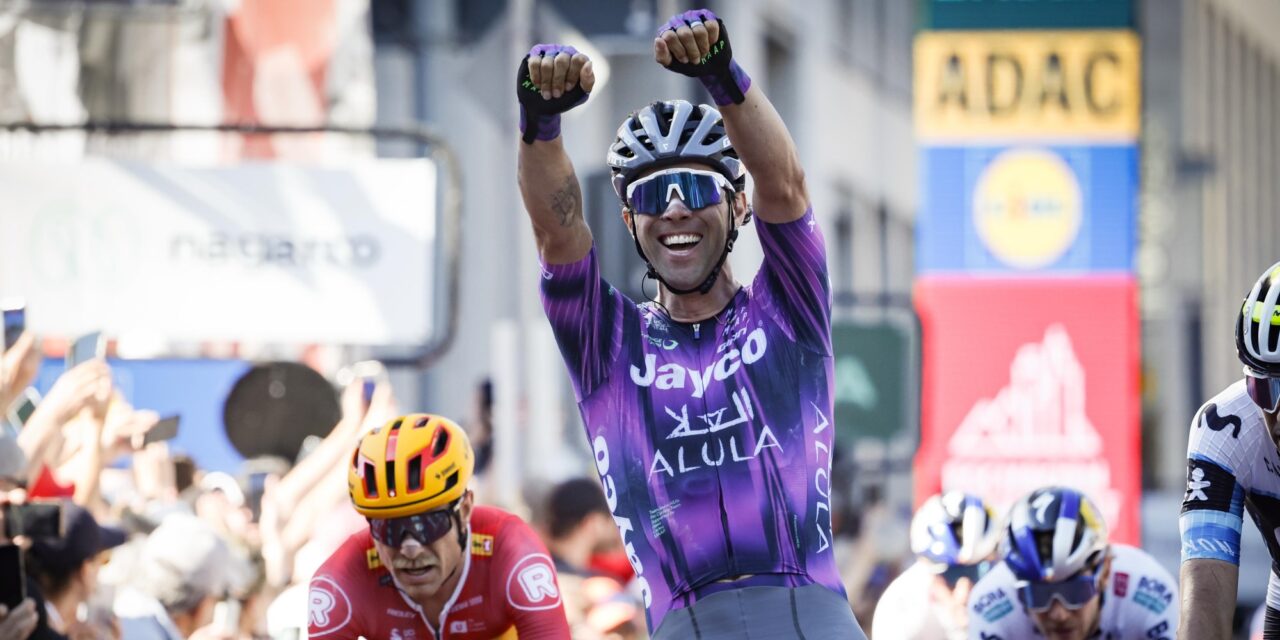 Michael Matthews ziet goede voorjaarsvorm op de valreep beloond worden met zege in Eschborn-Frankfurt