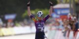 Anna van der Breggen boekt eerste zege sinds comeback in Vuelta Femenina