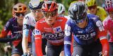 Demi Vollering hield zich koest tot slotkilometer: “Niet gemakkelijk, want wilde graag aanvallen”