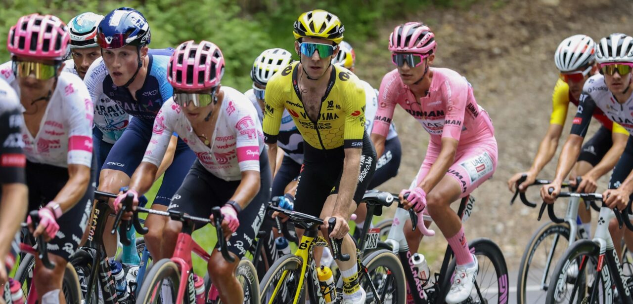 Giro 2025: Dit zijn de verschillen na etappe 17 – Simon Yates niet langer dichtste belager Isaac Del Toro