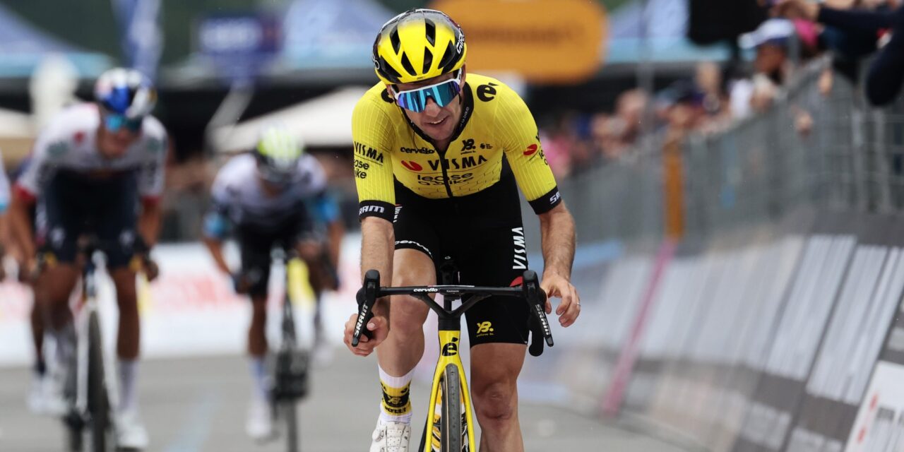 Giro 2025: Simon Yates lijkt af te haken in strijd om de eindzege
