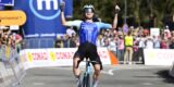 Man-in-vorm Nicolas Prodhomme blaast tegenstand weg in Tourmalet-rit Route d’Occitanie