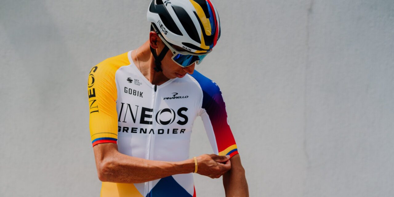 Giro 2025: Egan Bernal doet tijden van Herrera en Parra herleven met speciale kampioenstrui