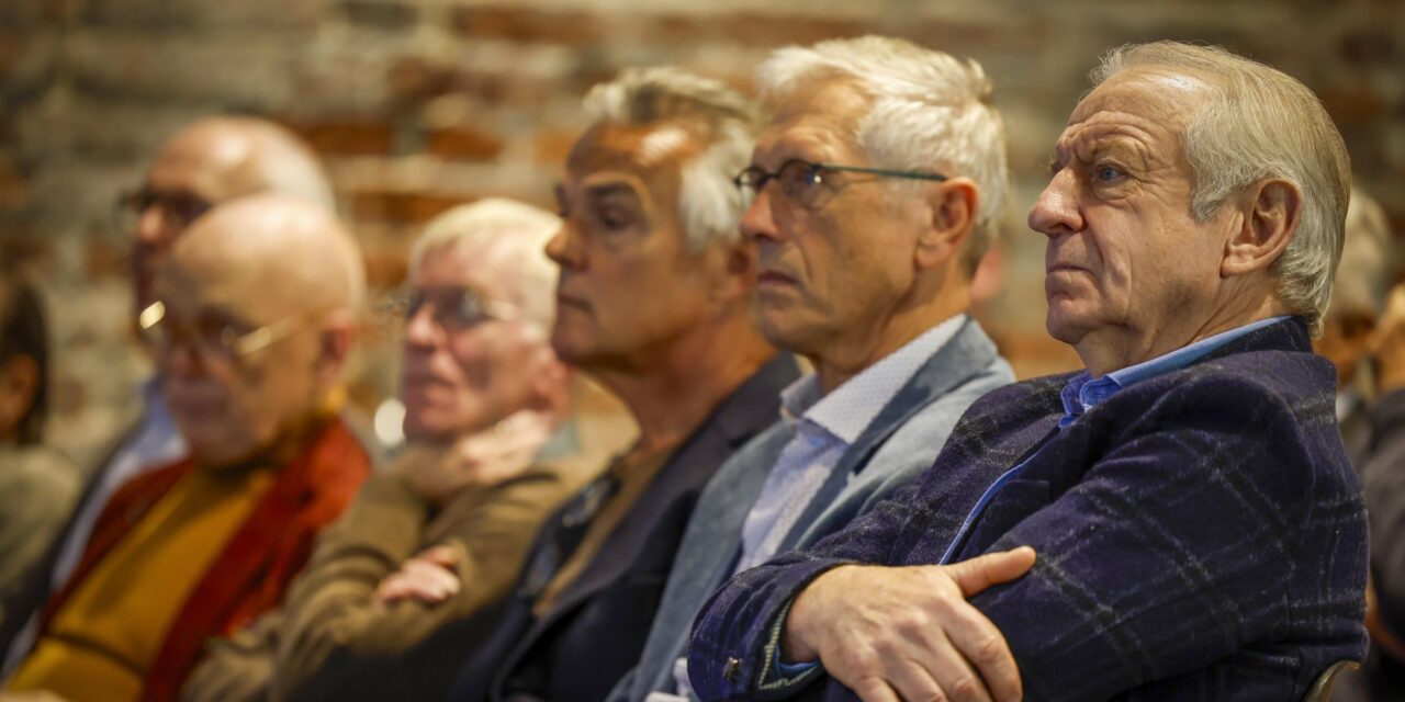 Tour de France start zonder commentaar van José De Cauwer