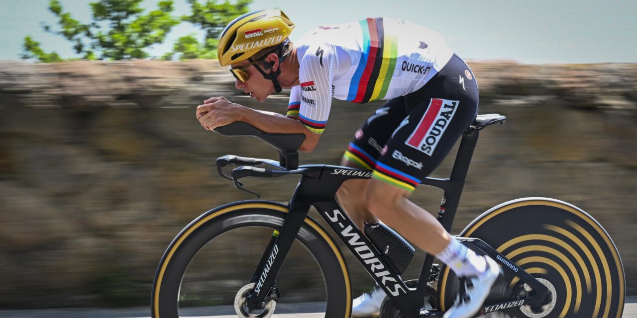 ‘Remco Evenepoel stelt zich zichzelf amper drie dagen na WK-wegrit nieuw doel’