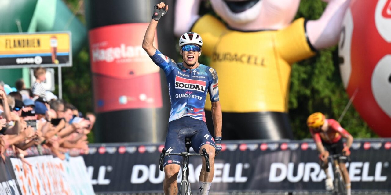 Beresterke Paul Magnier zet Alpecin-Deceuninck een hak in Dwars door het Hageland