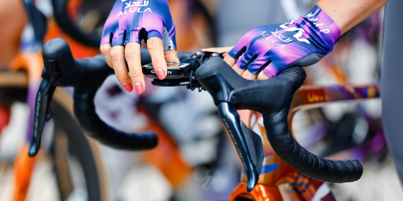 Flinke kritiek op nieuwe minimale stuurbreedte: “Voortdurend onvermogen van de UCI”