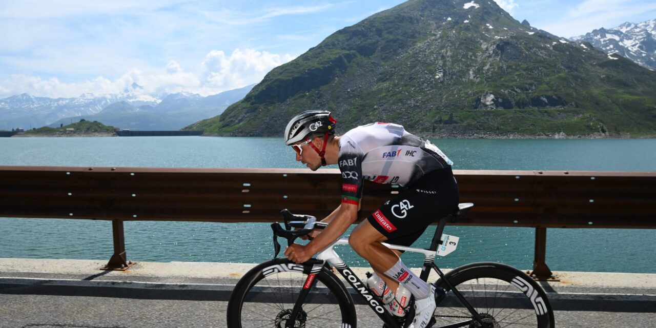 Dit zijn de verschillen na de Splügenpass in de Ronde van Zwitserland – Almeida richting het podium