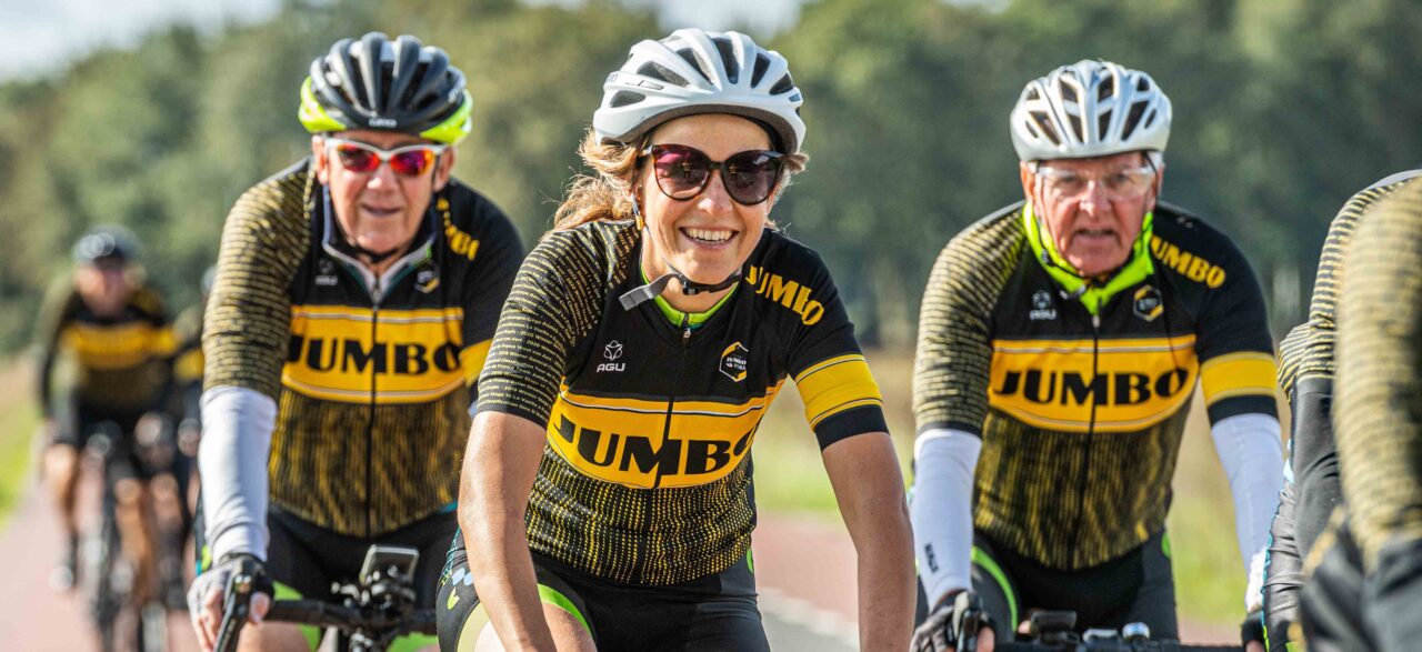 Brabantse fietstocht met toppers Visma | Lease a Bike en Team Essent