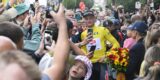 Tour 2025: Dit schrijven de internationale kranten over onoverwinnelijke Van der Poel