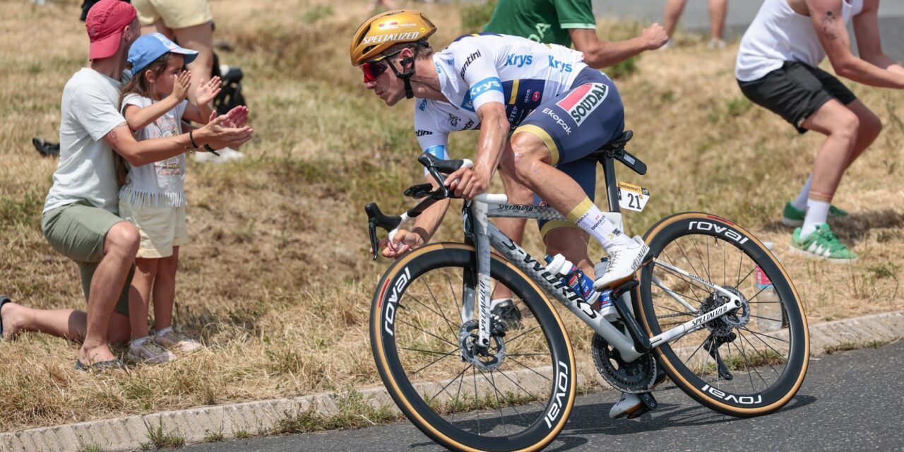 Clan-Evenepoel kritisch voor Visma | Lease a Bike: “Hoe zij koersen, kan je niet volhouden tot in Parijs”