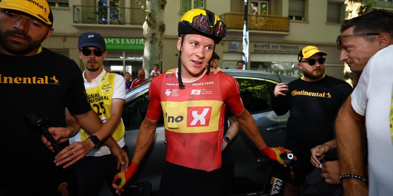 Winnaar Jonas Abrahamsen brak sleutelbeen vlak voor Tour: Moest huilen in het ziekenhuis