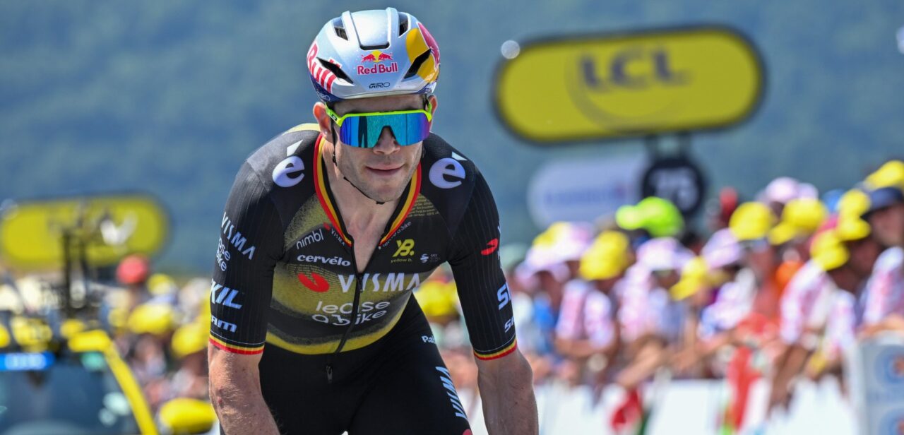 Wout van Aert hekelt verruimen tijdslimiet: “Had de jury veel vroeger over moeten nadenken”