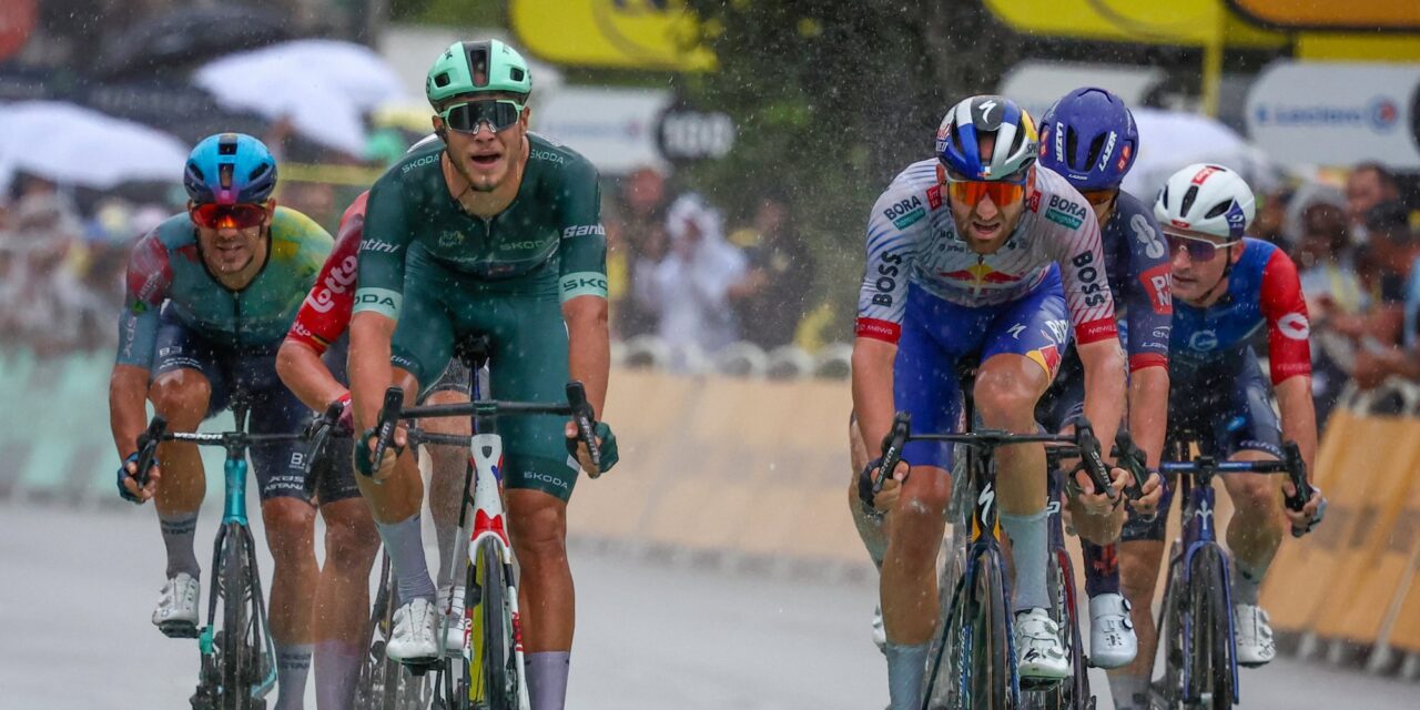 Tour 2025: Groene trui Jonathan Milan troeft Belgen af na ontsierde sprint in spekglad Valence