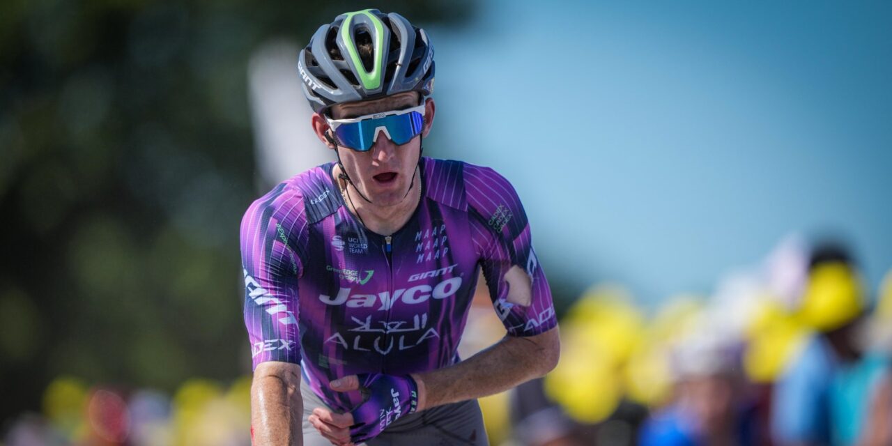 Tour 2025: Valpartij naar Mûr-de-Bretagne eist met Eddie Dunbar nog een slachtoffer