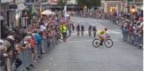 Ben Healy vergist zich in Na-Tourcriterium en juicht een ronde te vroeg, maar wint alsnog