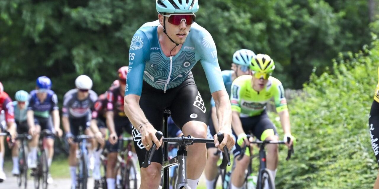 BEAT viert feest in GP Stad Halle: Stijn Appel wint voor ploegmaat