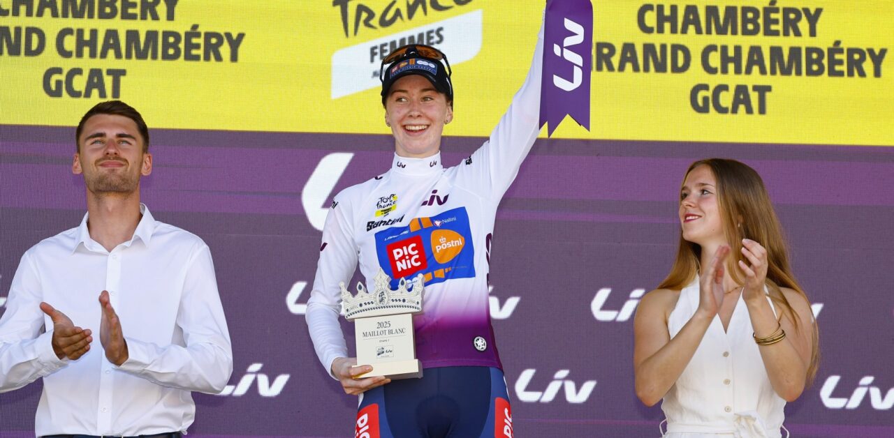Na witte trui in Tour Femmes, is Nienke Vinke blikvanger in Tour de l’Avenir Femmes tegen stevige concurrentie