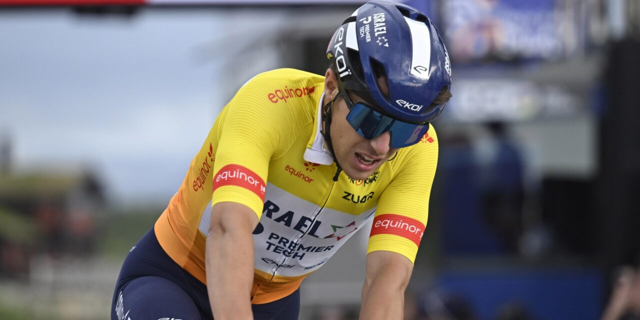 Strong houdt Pidcock van eindzege in Arctic Race of Norway, Dversnes wint verrassend de slotrit