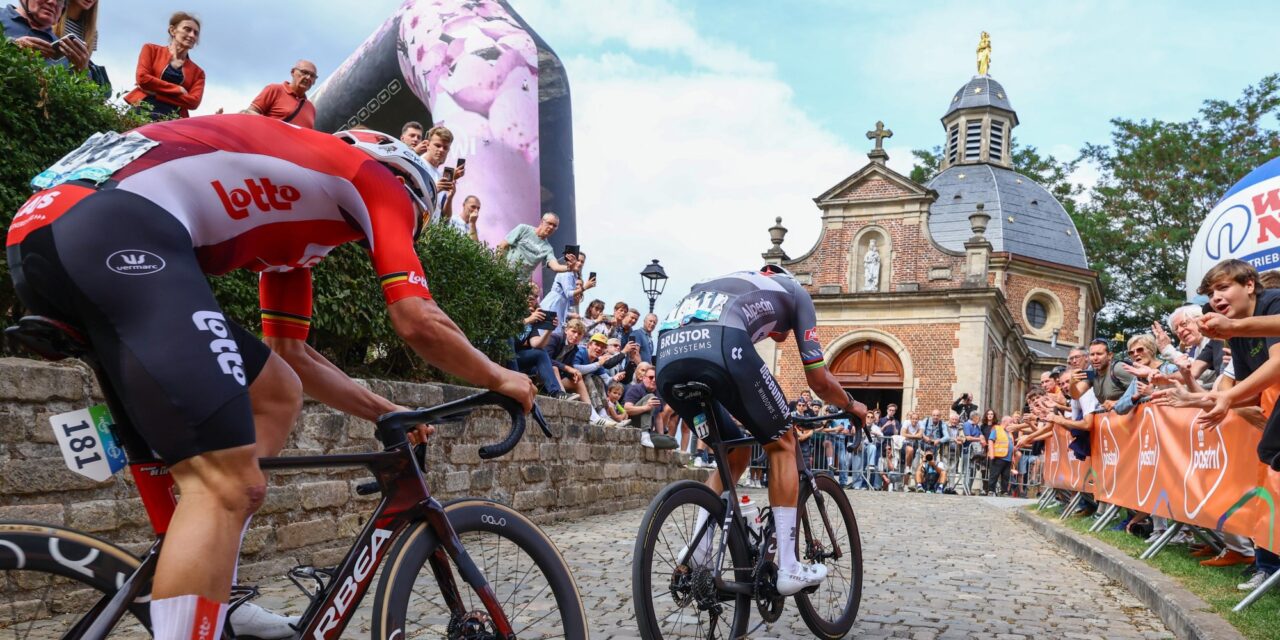 Arnaud De Lie en Mathieu van der Poel vestigen klimrecord op Muur van Geraardsbergen