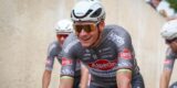 Mathieu van der Poel maakt indruk op mountainbike in Les Gets: zesde plaats na sterke inhaalrace