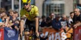 Olav Kooij ging vroeg aan in Bretagne Classic: “Bang dat andere renners met snelheid van achter kwamen”