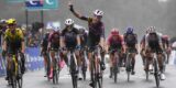 Mischa Bredewold vloert Marianne Vos in de sprint en wint voor derde jaar op rij GP de Plouay