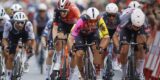 Vuelta 2025: Jasper Philipsen sprint in Zaragoza naar tweede ritzege, Elia Viviani gedeclasseerd
