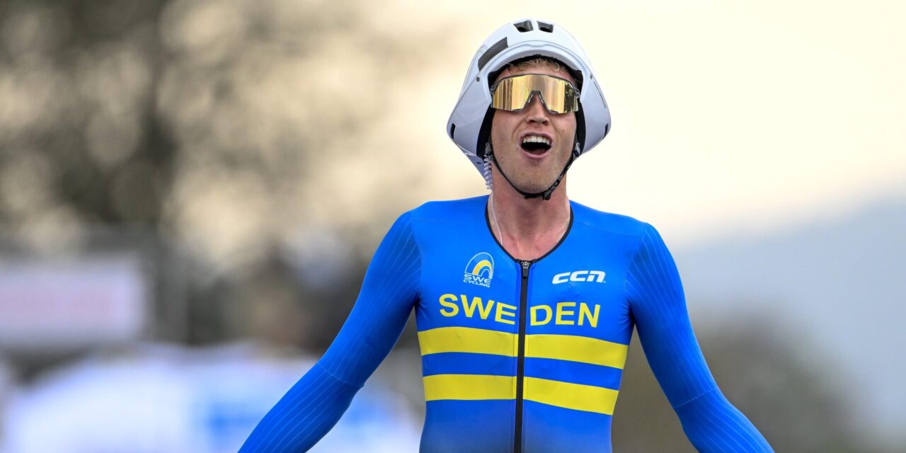 WK 2025: Jakob Söderqvist maakt favorietenrol meer dan waar in tijdrit voor beloften mannen