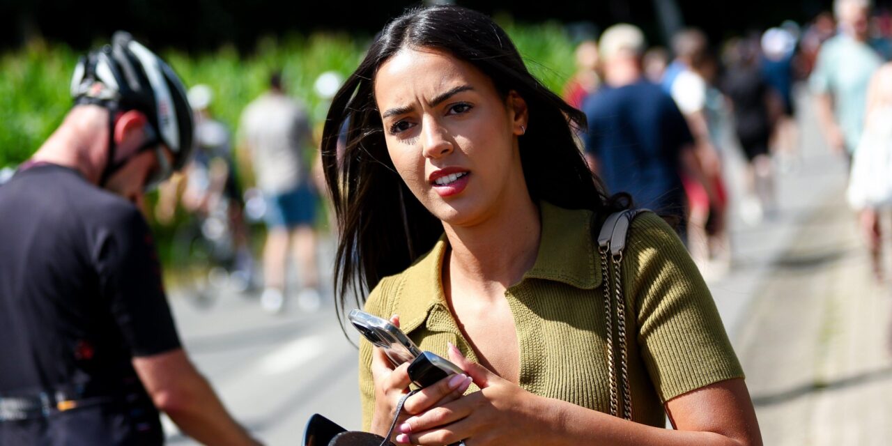Er moet Oumi Rayane, vrouw van Remco Evenepoel, iets van het hart na trip naar Rwanda