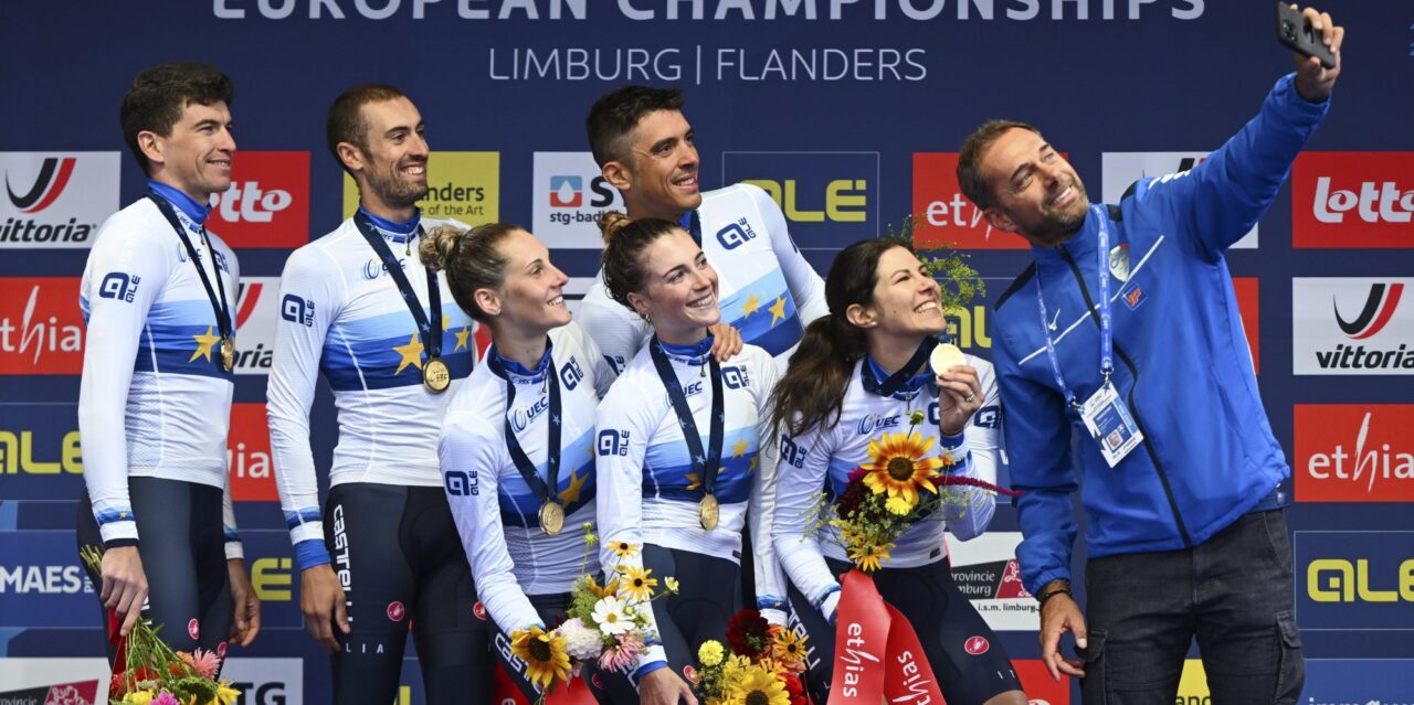 EK 2025: Liveblog EK Mixed Team Relay – Volgen de Italianen zichzelf op?