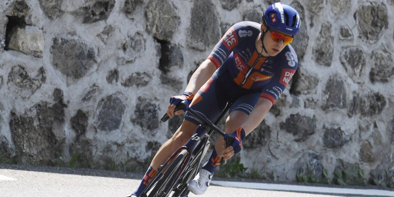 Vuelta 2025: Picnic PostNL moet verder zonder sprinter Casper van Uden