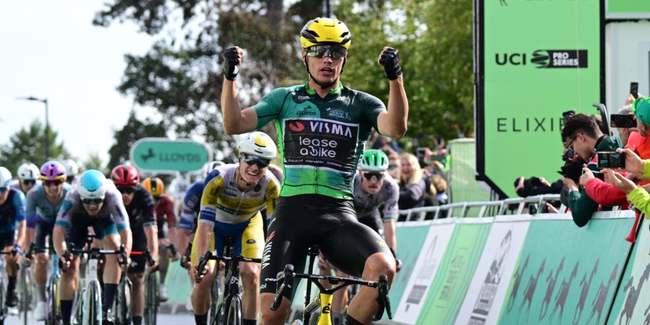 Twee op twee voor Olav Kooij in kletsnatte Tour of Britain, bedrijvige Remco Evenepoel